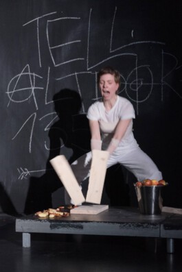 scenography & spatial strategies