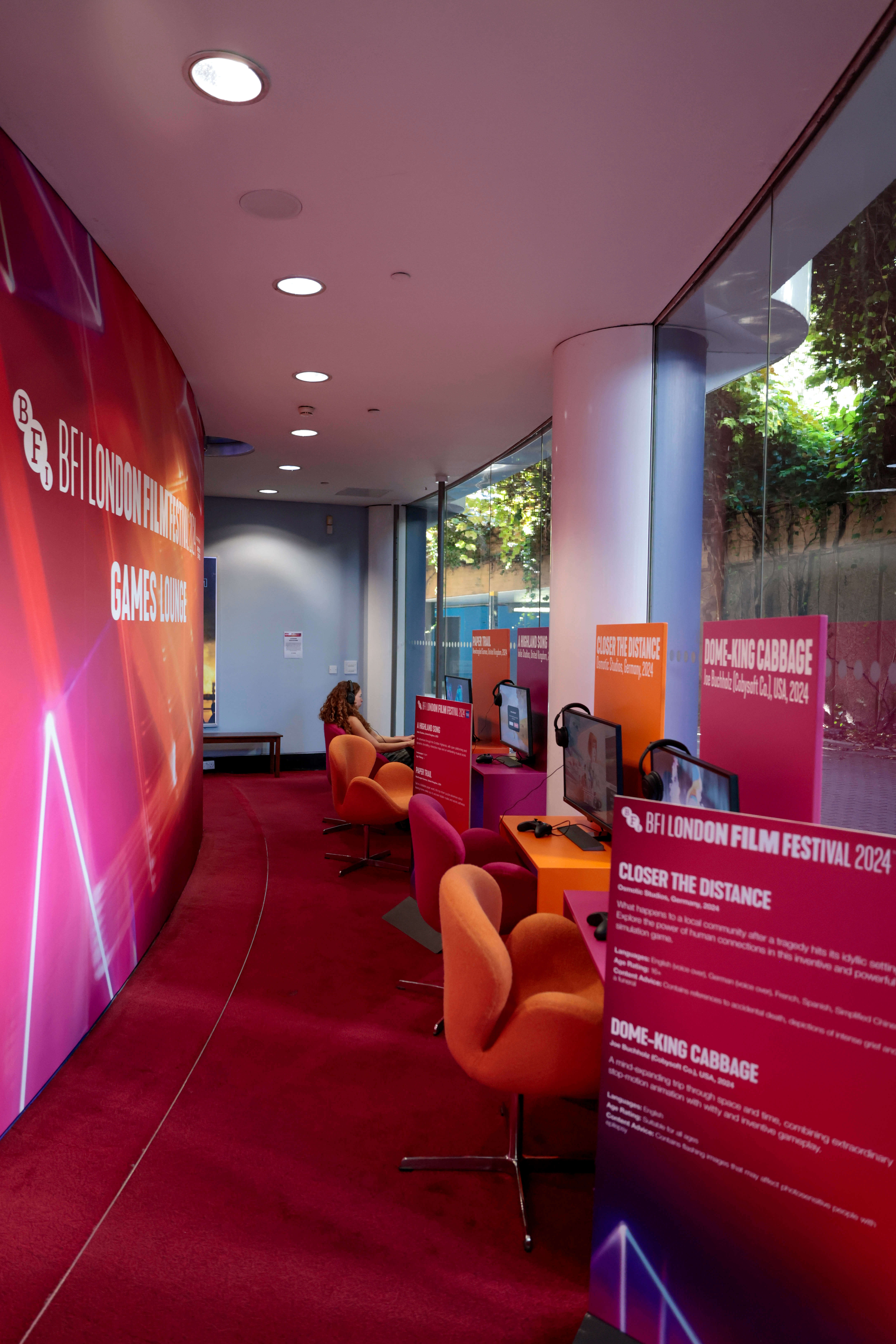scenography & spatial strategies